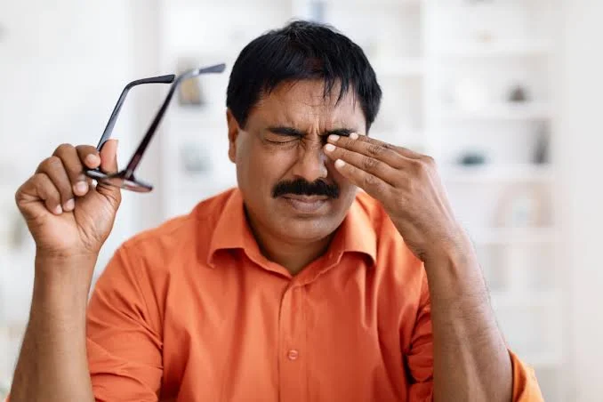 Sudden severe eye pain